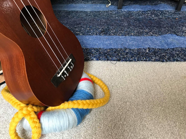 Diyのススメ ウクレレ座布団 ギター座布団 作り方大公開 ガズレレ Youtubeで簡単ウクレレ